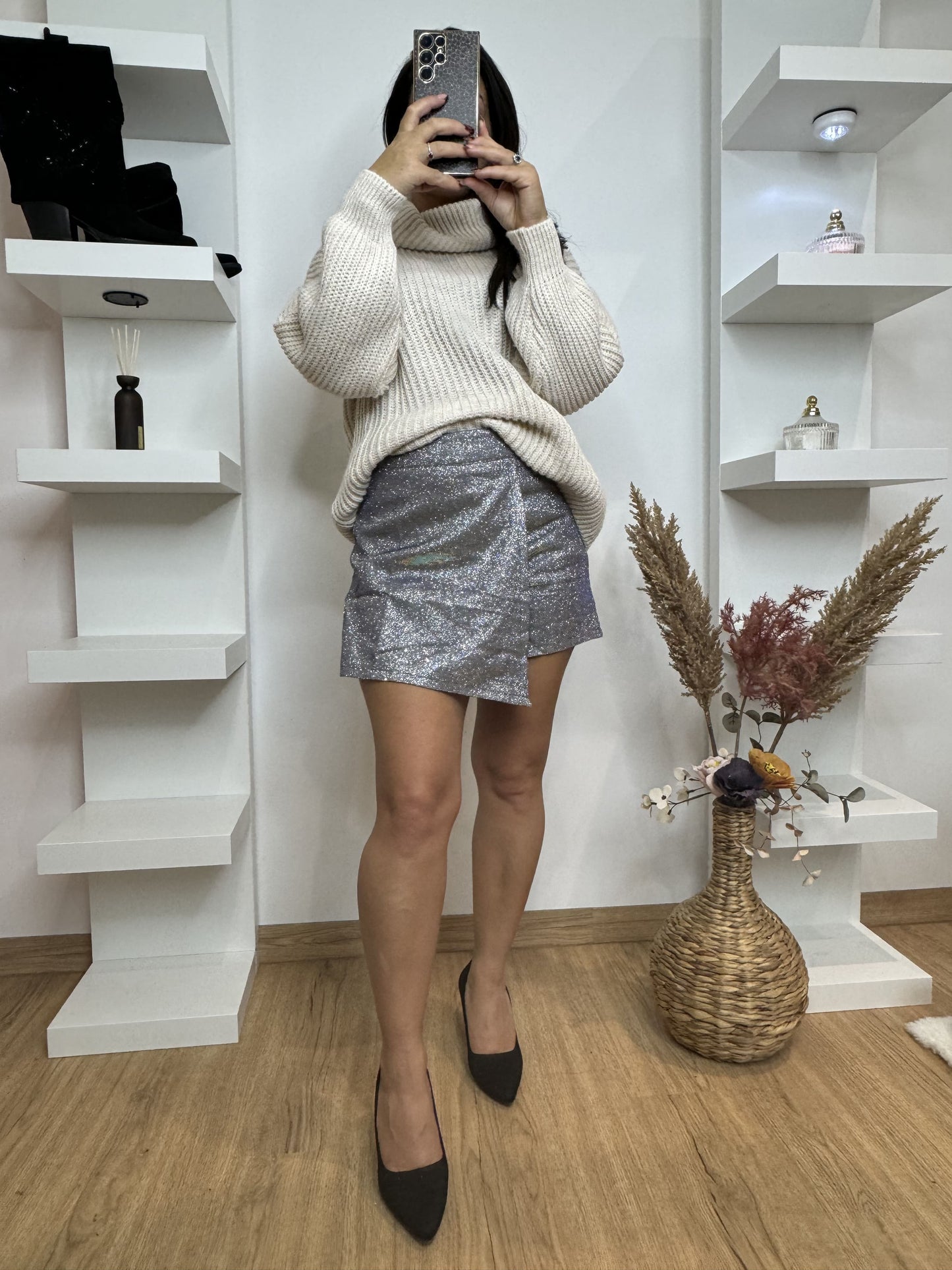 Jupe-short grise à paillettes