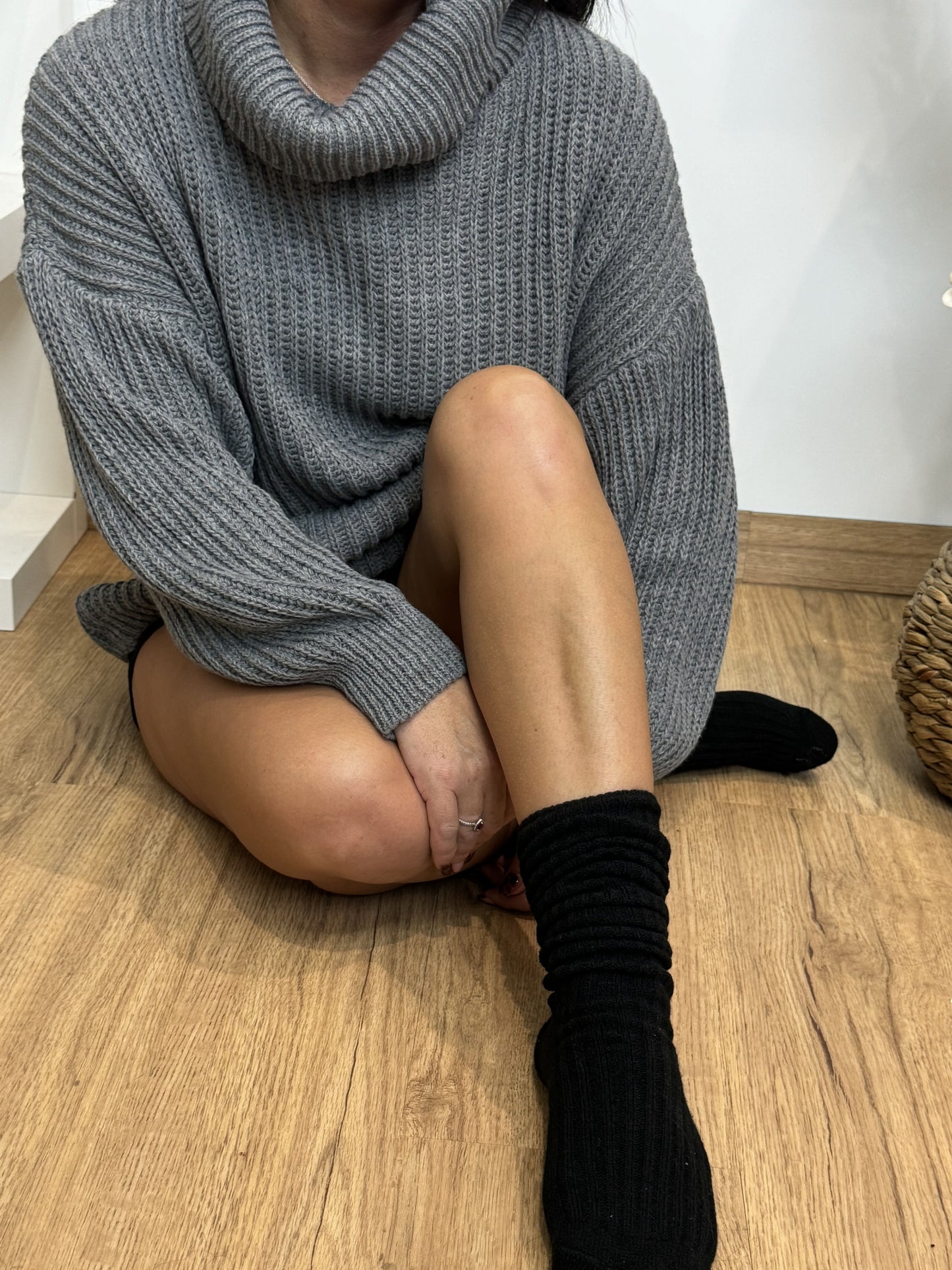 Pull col roulé oversize gris