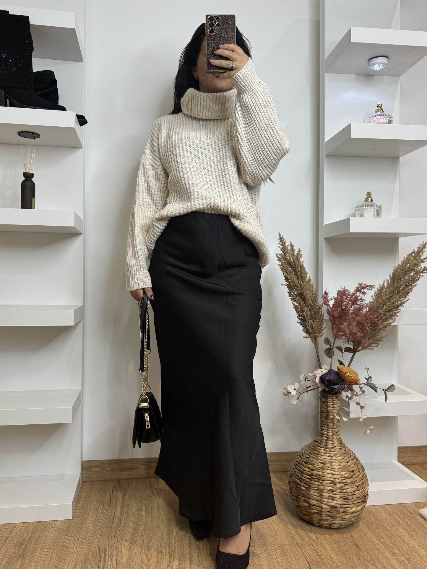 Pull col roulé oversize beige