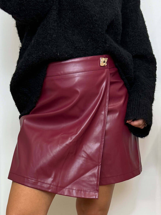 Jupe-short simili cuir bordeaux